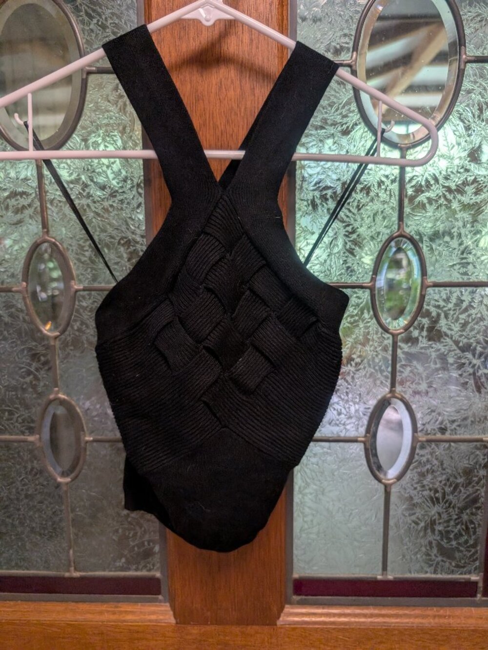 Womens crossed-neck knit halter top, size Small